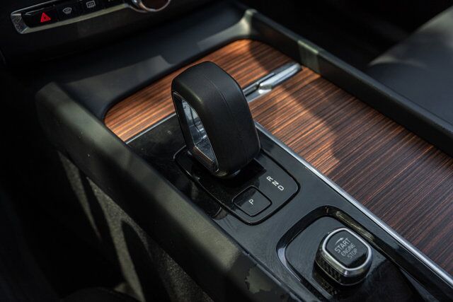 2023 Volvo XC60 Recharge Plug-In Hybrid Plus Dark Theme  Selma TX