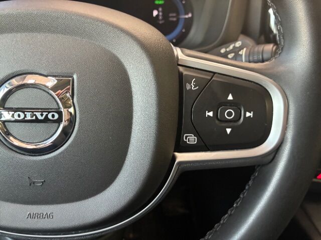 2023 Volvo XC60 Recharge Plug-In Hybrid T8 Core Bright Theme Charlotte NC