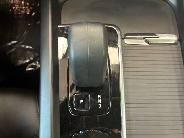 2023 Volvo XC60 Recharge Plug-In Hybrid T8 Core Bright Theme Charlotte NC