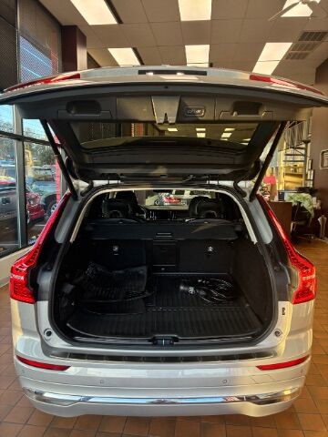 2023 Volvo XC60 Recharge Plug-In Hybrid T8 Core Bright Theme Charlotte NC