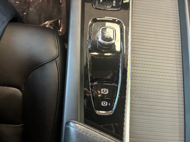 2023 Volvo XC60 Recharge Plug-In Hybrid T8 Core Bright Theme Charlotte NC