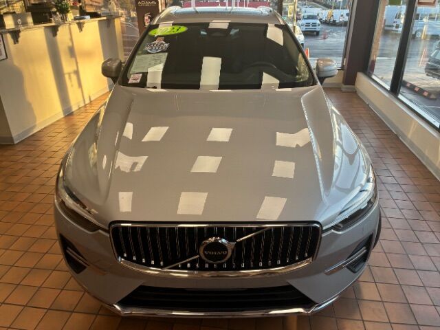 2023 Volvo XC60 Recharge Plug-In Hybrid T8 Core Bright Theme Charlotte NC