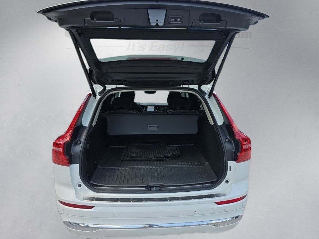2023 Volvo XC60 Recharge Plug-In Hybrid T8 Core Bright Theme Hunt Valley MD