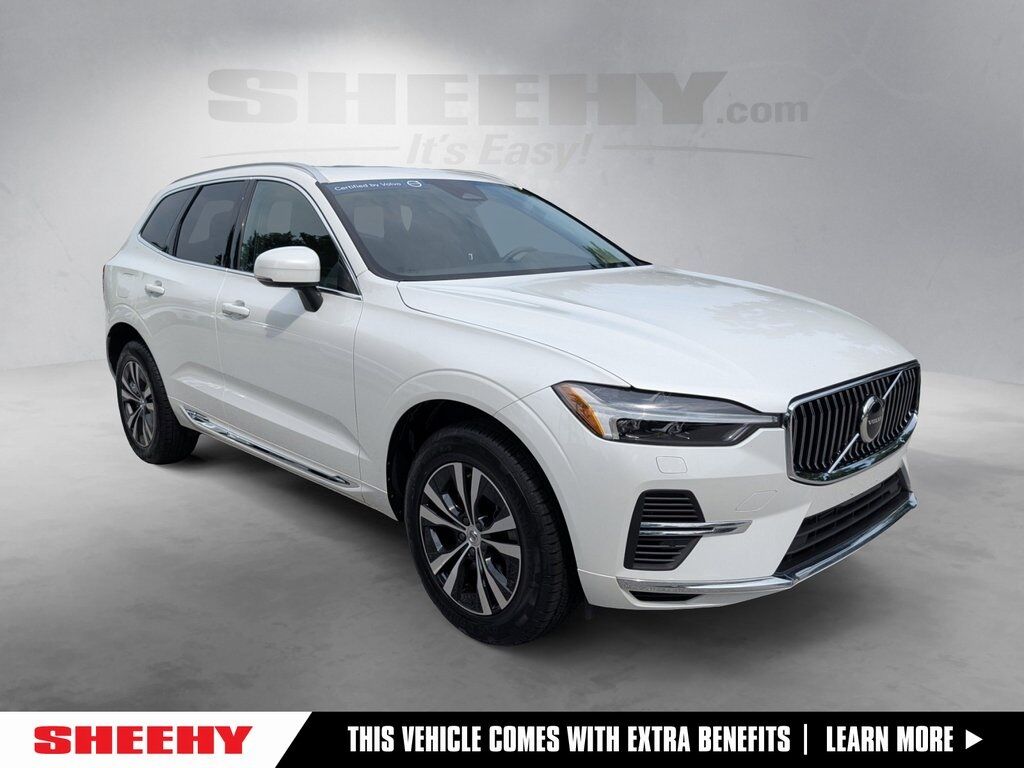 2023 Volvo XC60 Recharge Plug-In Hybrid T8 Core Bright Theme