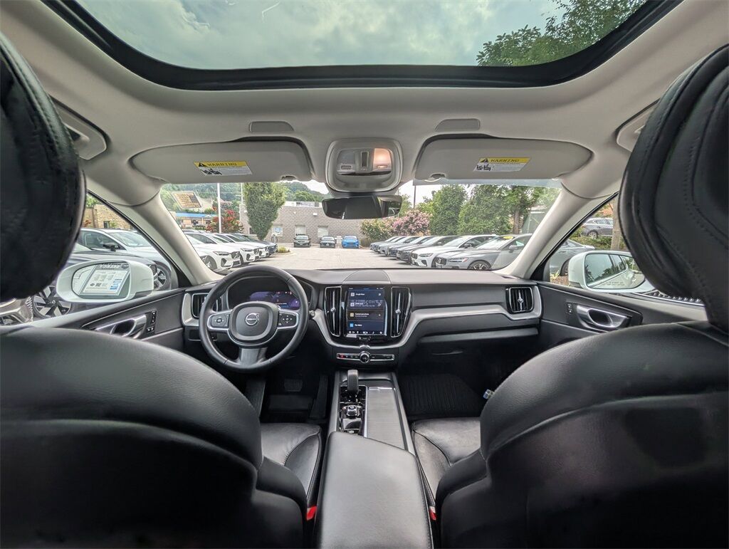 2023 Volvo XC60 Recharge Plug-In Hybrid T8 Core Bright Theme Hunt Valley MD