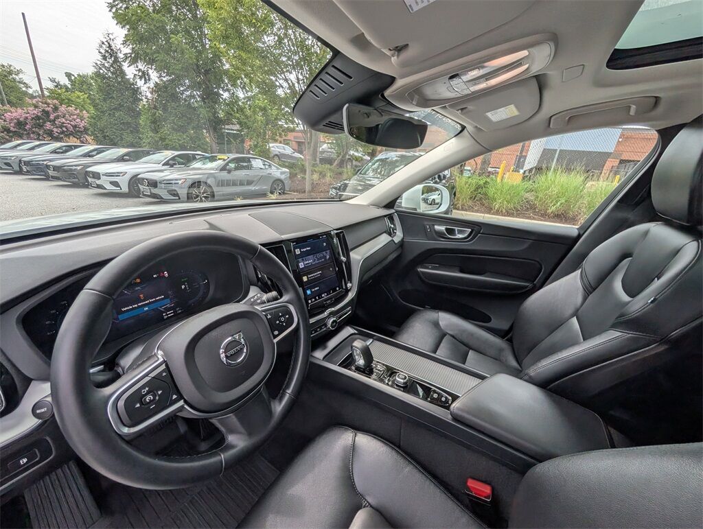 2023 Volvo XC60 Recharge Plug-In Hybrid T8 Core Bright Theme Hunt Valley MD