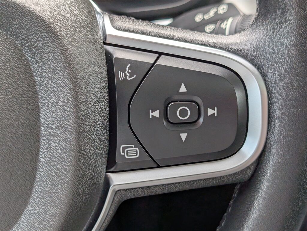 2023 Volvo XC60 Recharge Plug-In Hybrid T8 Core Bright Theme Hunt Valley MD