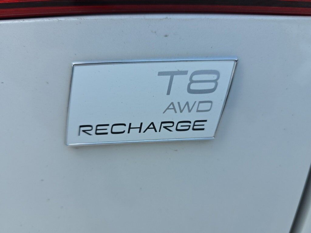 2023 Volvo XC60 Recharge Plug-In Hybrid T8 Core Bright Theme Hunt Valley MD