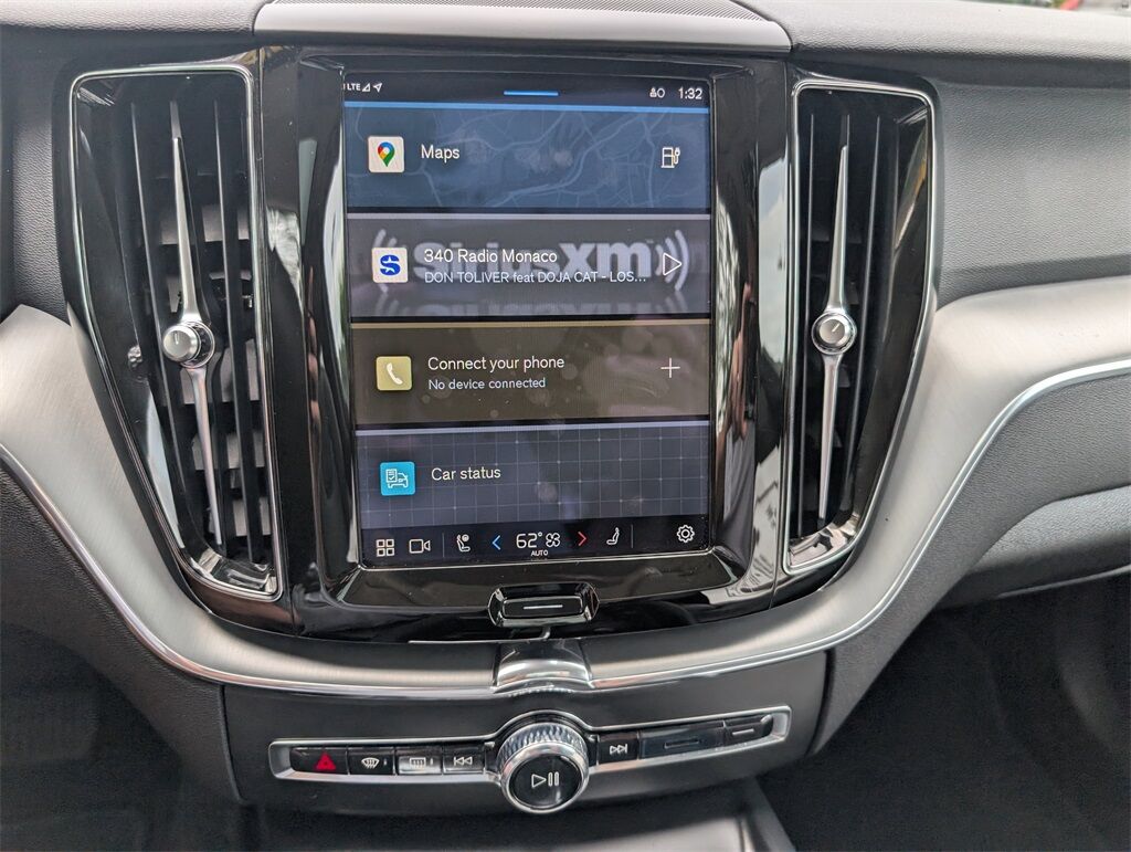 2023 Volvo XC60 Recharge Plug-In Hybrid T8 Core Bright Theme Hunt Valley MD