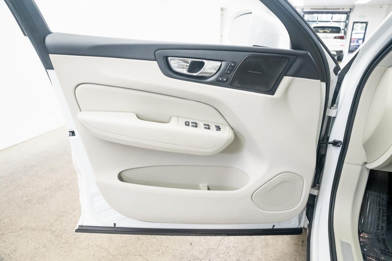 2023 Volvo XC60 Recharge Plug-In Hybrid T8 Plus Bright Theme 1 Owner Heated Seats Portland OR