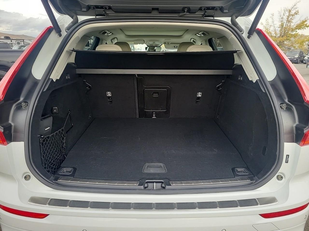 2023 Volvo XC60 Recharge Plug-In Hybrid T8 Plus Bright Theme Adaptive Cruise Harman Kardon Sound Portland OR