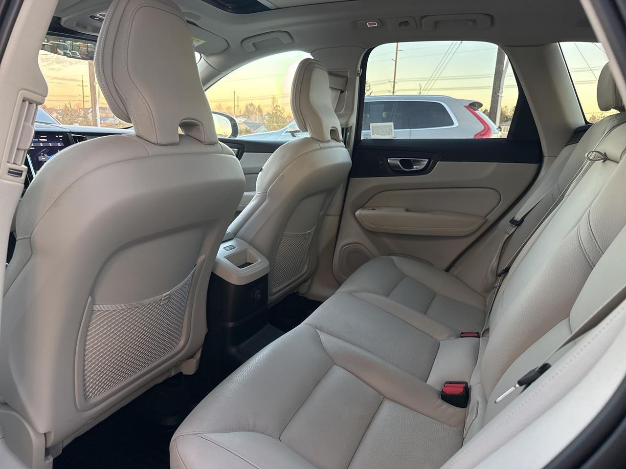 2023 Volvo XC60 Recharge Plug-In Hybrid T8 Plus Bright Theme Bend OR