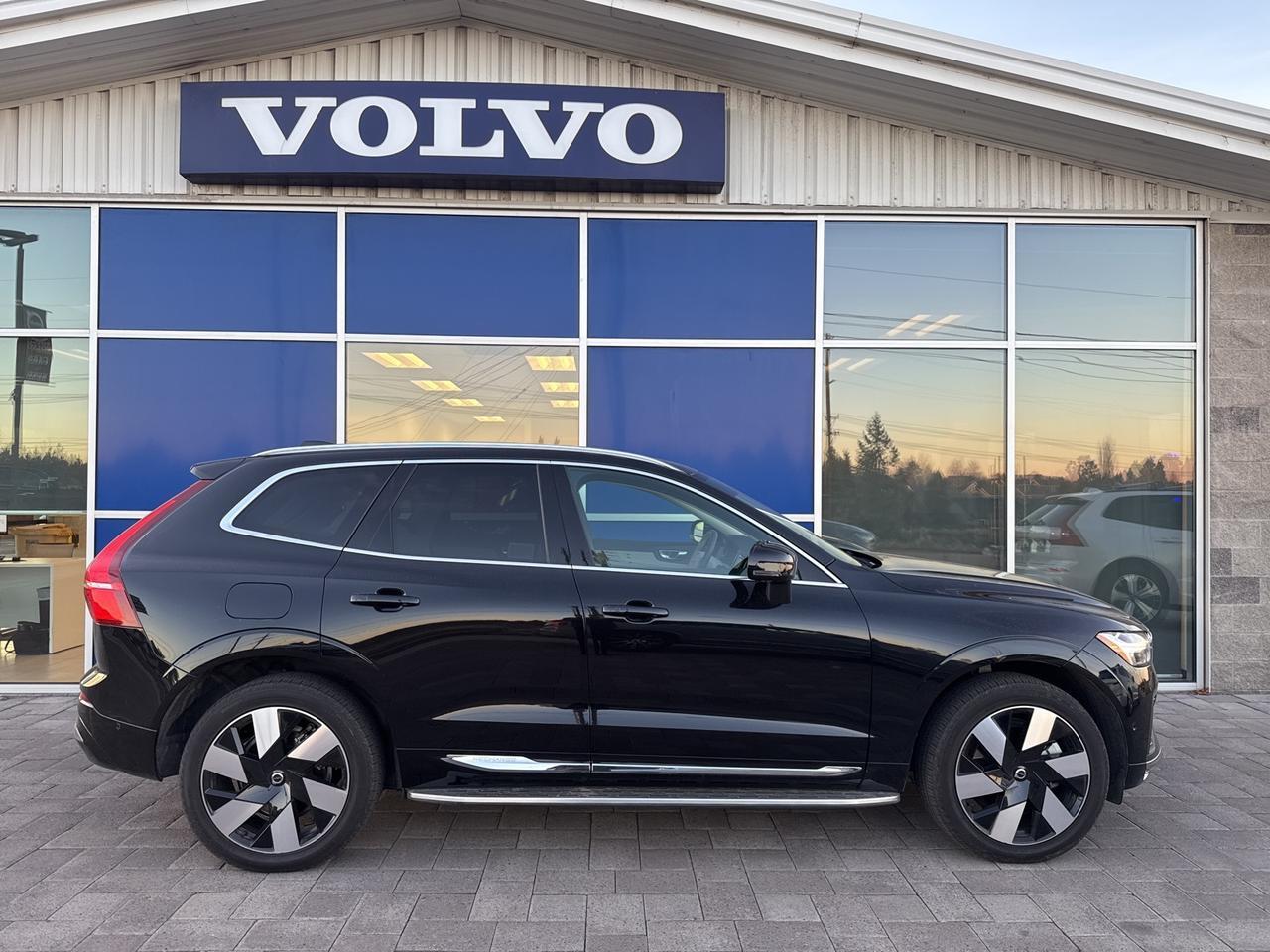 2023 Volvo XC60 Recharge Plug-In Hybrid T8 Plus Bright Theme Bend OR