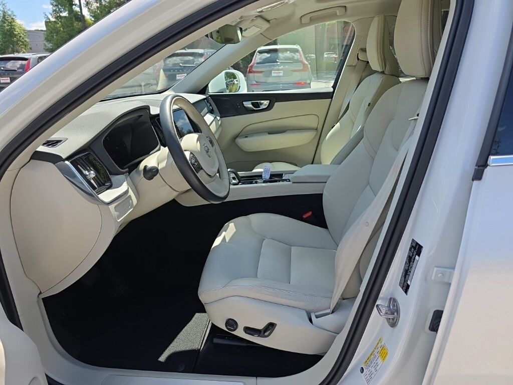 2023 Volvo XC60 Recharge Plug-In Hybrid T8 Plus Bright Theme Hunt Valley MD