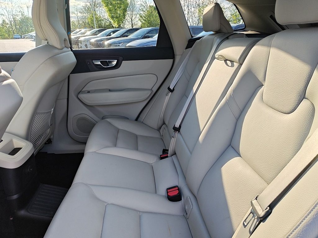 2023 Volvo XC60 Recharge Plug-In Hybrid T8 Plus Bright Theme Hunt Valley MD