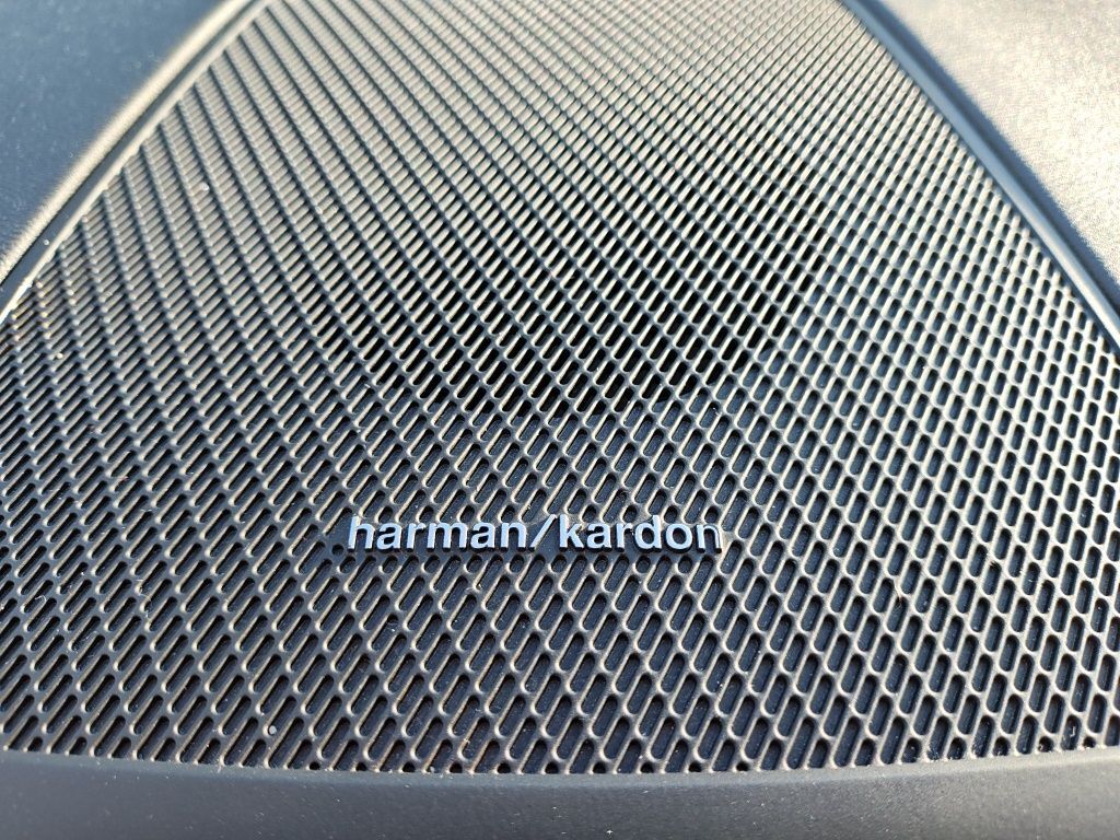 2023 Volvo XC60 Recharge Plug-In Hybrid T8 Plus Bright Theme Hunt Valley MD