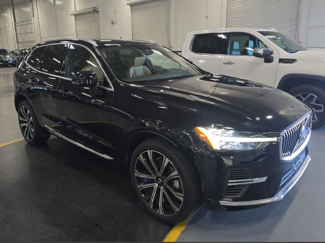2023 Volvo XC60 Recharge Plug-In Hybrid Ultimate