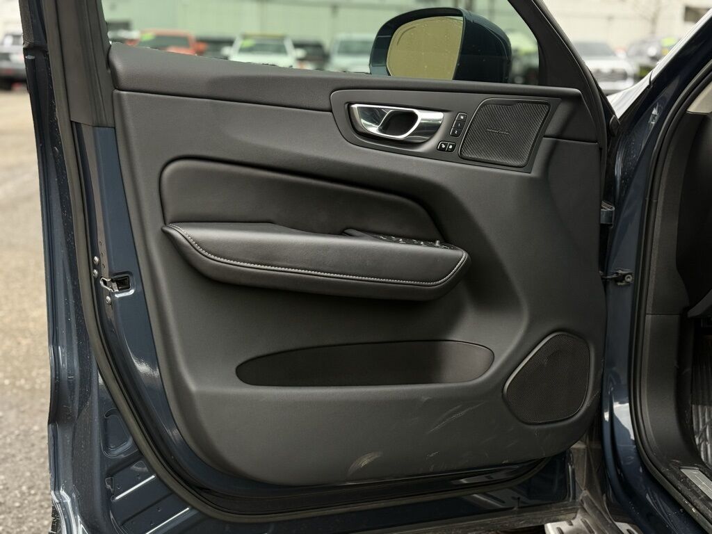 2023 Volvo XC60 Recharge Plug-In Hybrid Ultimate Beaverton OR