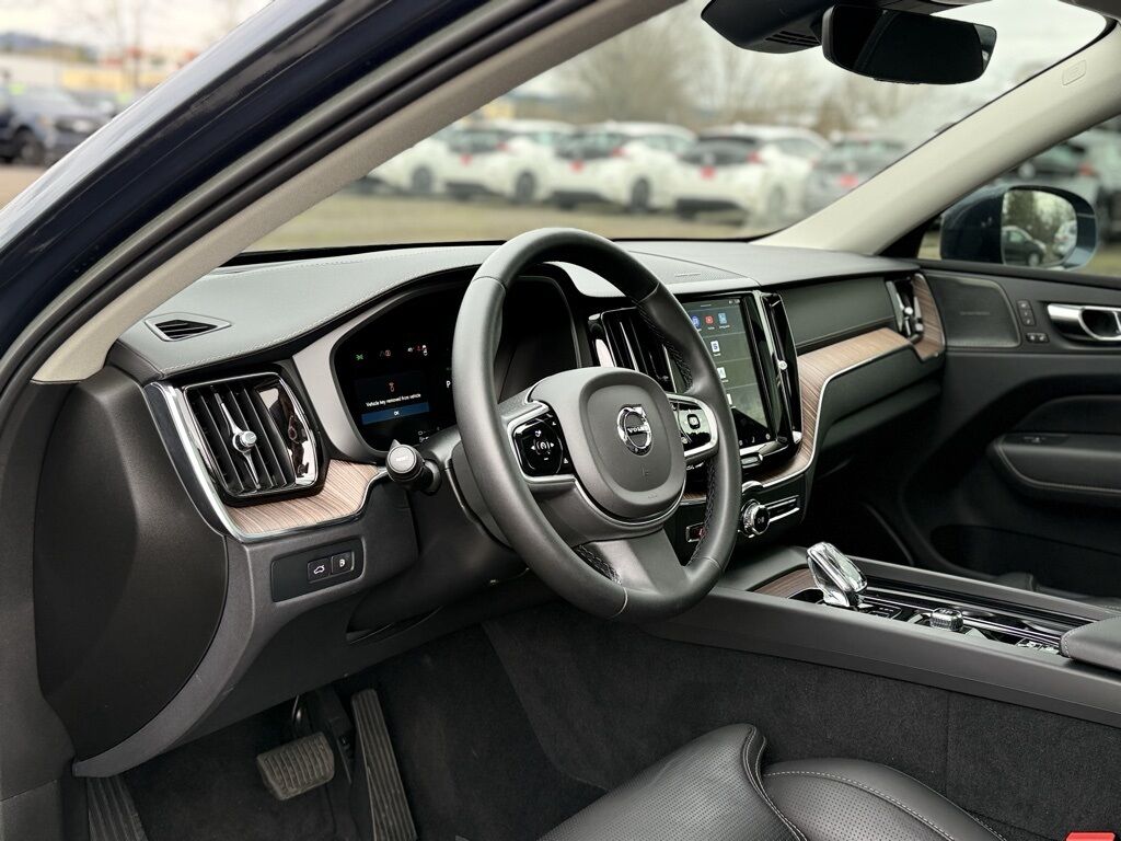 2023 Volvo XC60 Recharge Plug-In Hybrid Ultimate Beaverton OR
