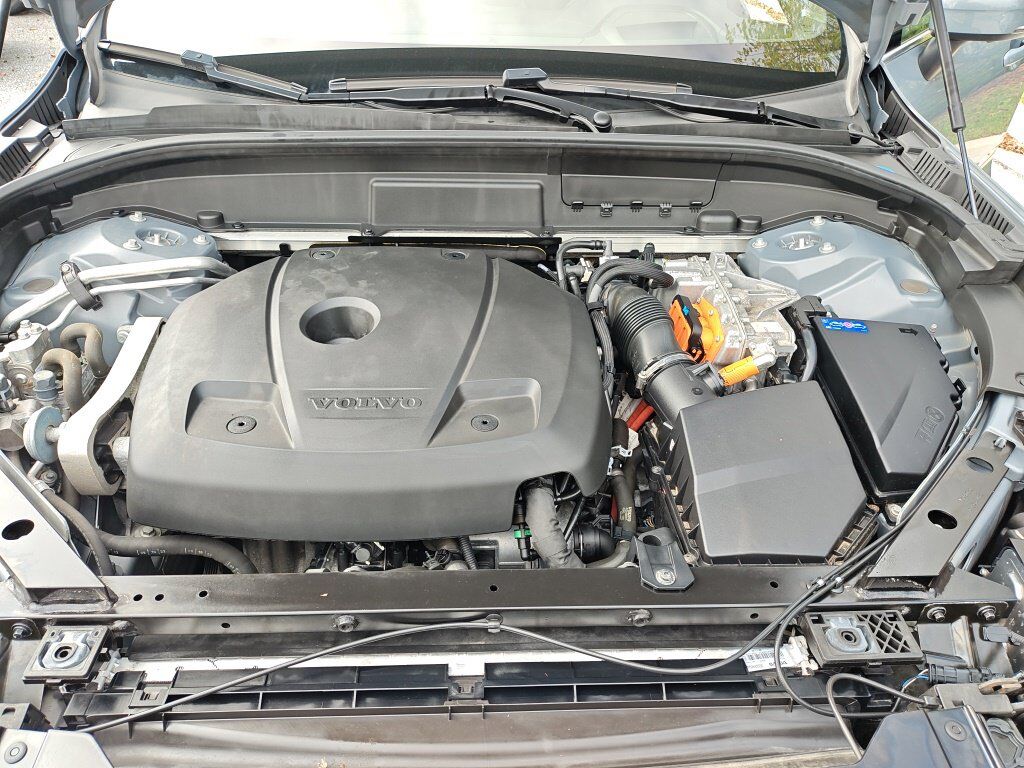 2023 Volvo XC60 Recharge Plug-In Hybrid Ultimate Hunt Valley MD