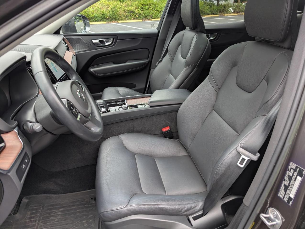 2023 Volvo XC60 Recharge T8 AWD PHEV Hybrid PLUS | 455hp, Harman Kardon Premium Audio * Portland OR