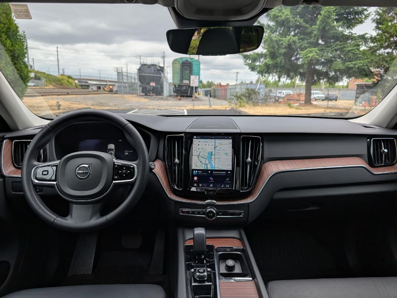 2023 Volvo XC60 Recharge T8 AWD PHEV Hybrid PLUS | 455hp, Harman Kardon Premium Audio, Pilot Assist, 360 Cam & 20" Wheels Portland OR