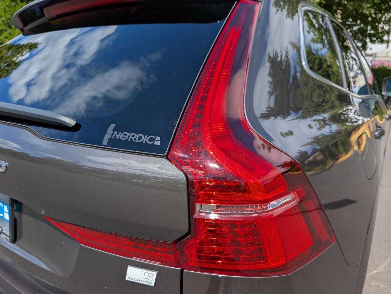 2023 Volvo XC60 Recharge T8 AWD PLUS Extended Range w/High Performance Audio, Pilot Assist, 360 Cam, 4 Heated Seats & Wheel Portland OR