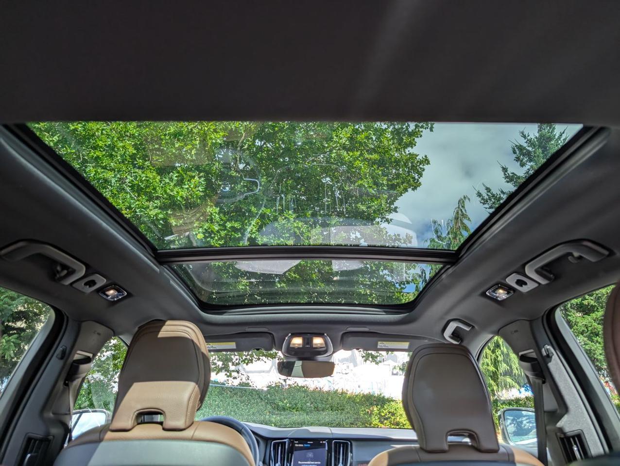 2023 Volvo XC60 Recharge T8 AWD PLUS Extended Range w/High Performance Audio, Pilot Assist, 360 Cam, 4 Heated Seats & Wheel Portland OR