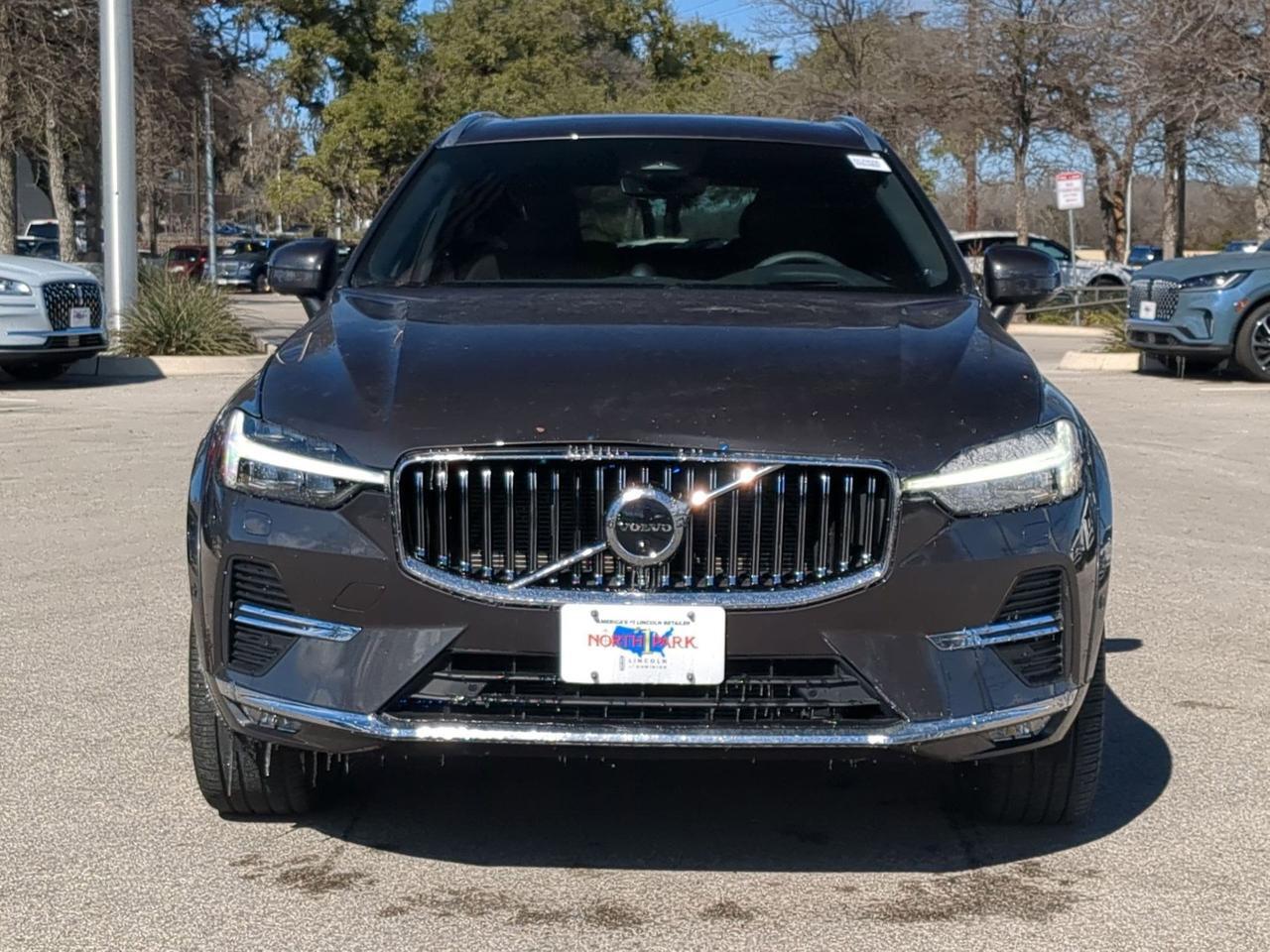 2023 Volvo XC60 Ultimate Bright Theme