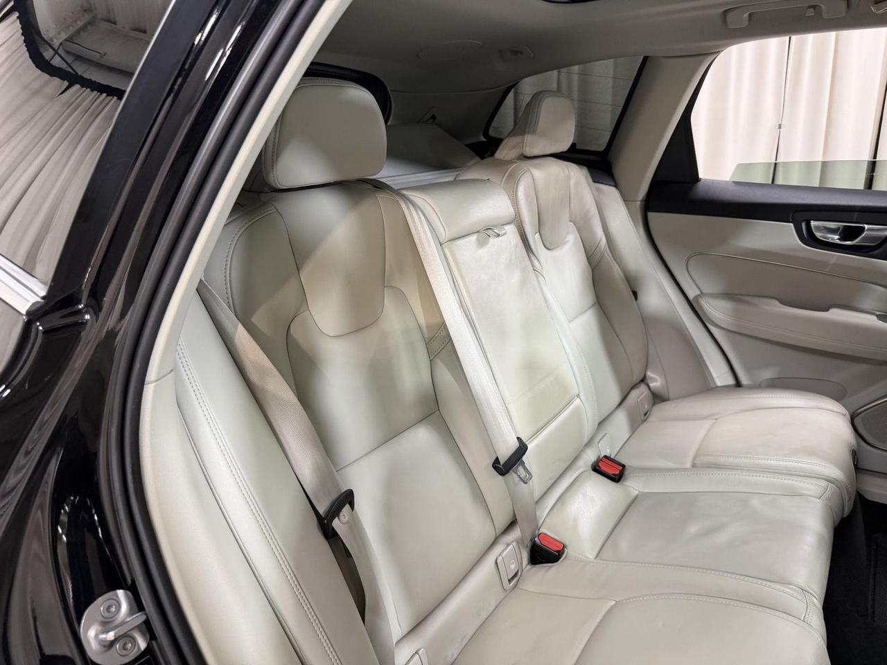 2023 Volvo XC60 Ultimate Bright Theme Annapolis MD