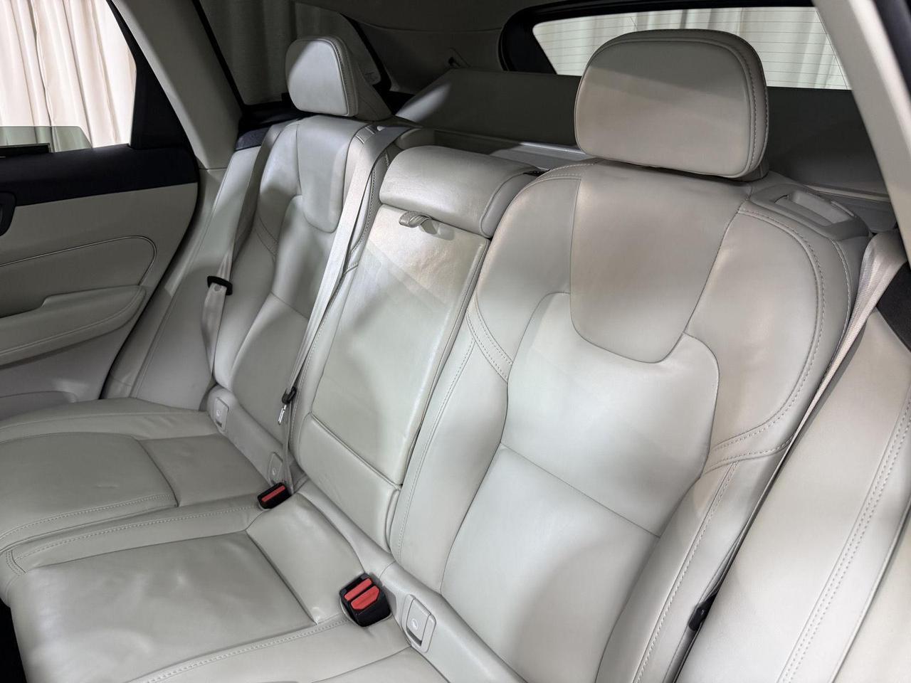 2023 Volvo XC60 Ultimate Bright Theme Annapolis MD