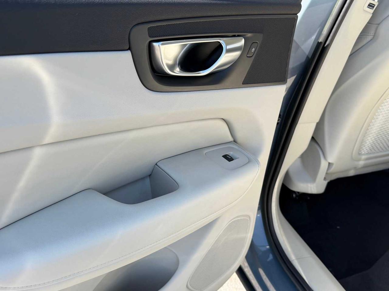 2023 Volvo XC60 Ultimate Dark Theme Irving TX