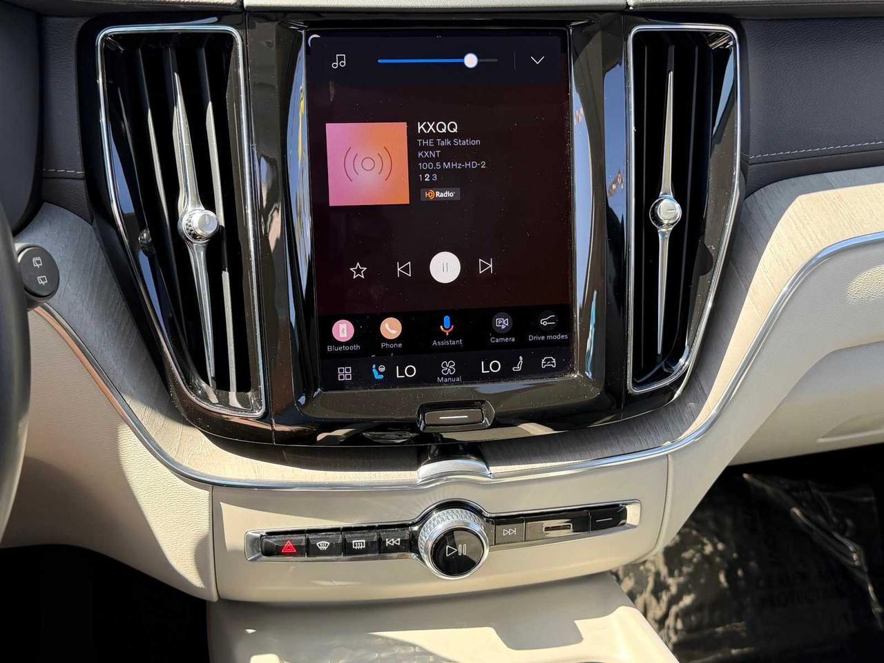 2023 Volvo XC60 Ultimate Dark Theme Irving TX