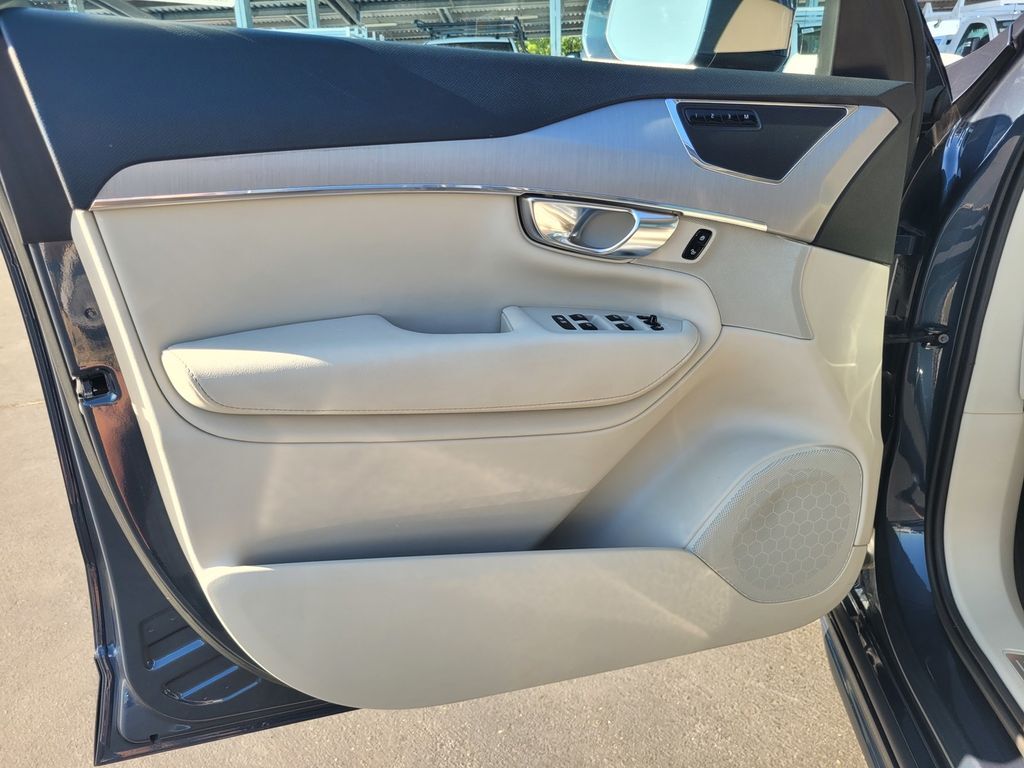 2023 Volvo XC90 B5 Core Roseville CA