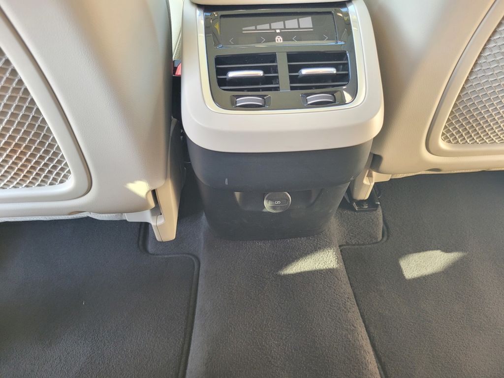 2023 Volvo XC90 B5 Core Roseville CA