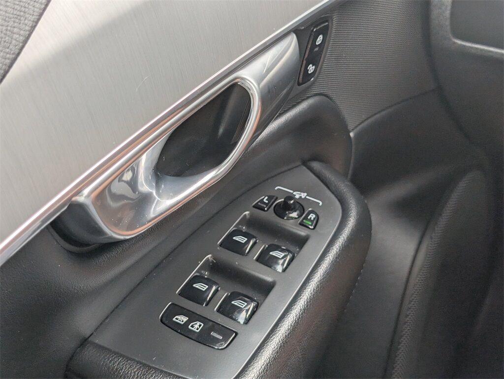 2023 Volvo XC90 B5 Core Hunt Valley MD