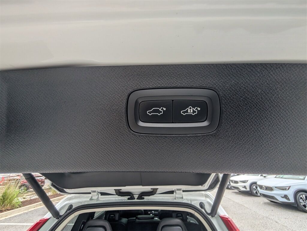 2023 Volvo XC90 B5 Core Hunt Valley MD