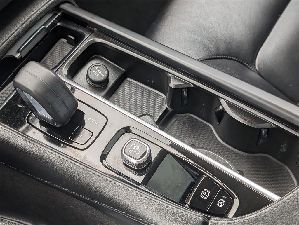 2023 Volvo XC90 B5 Core Hunt Valley MD