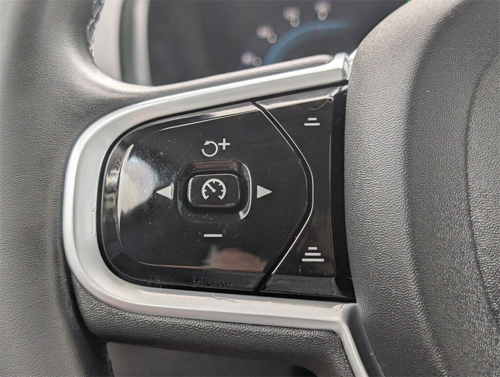 2023 Volvo XC90 B5 Core Hunt Valley MD