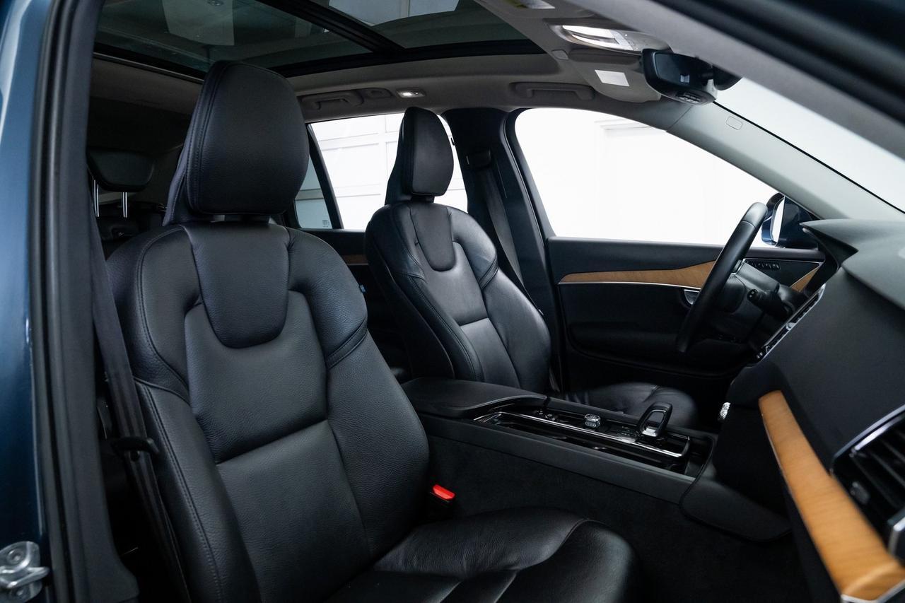 2023 Volvo XC90 B5 Plus 1 Owner Heated Seats Adaptive Cruise Portland OR