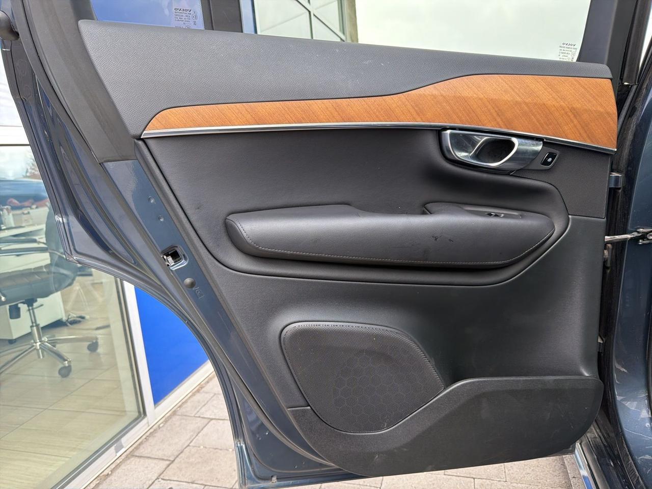 2023 Volvo XC90 B5 Plus Bend OR