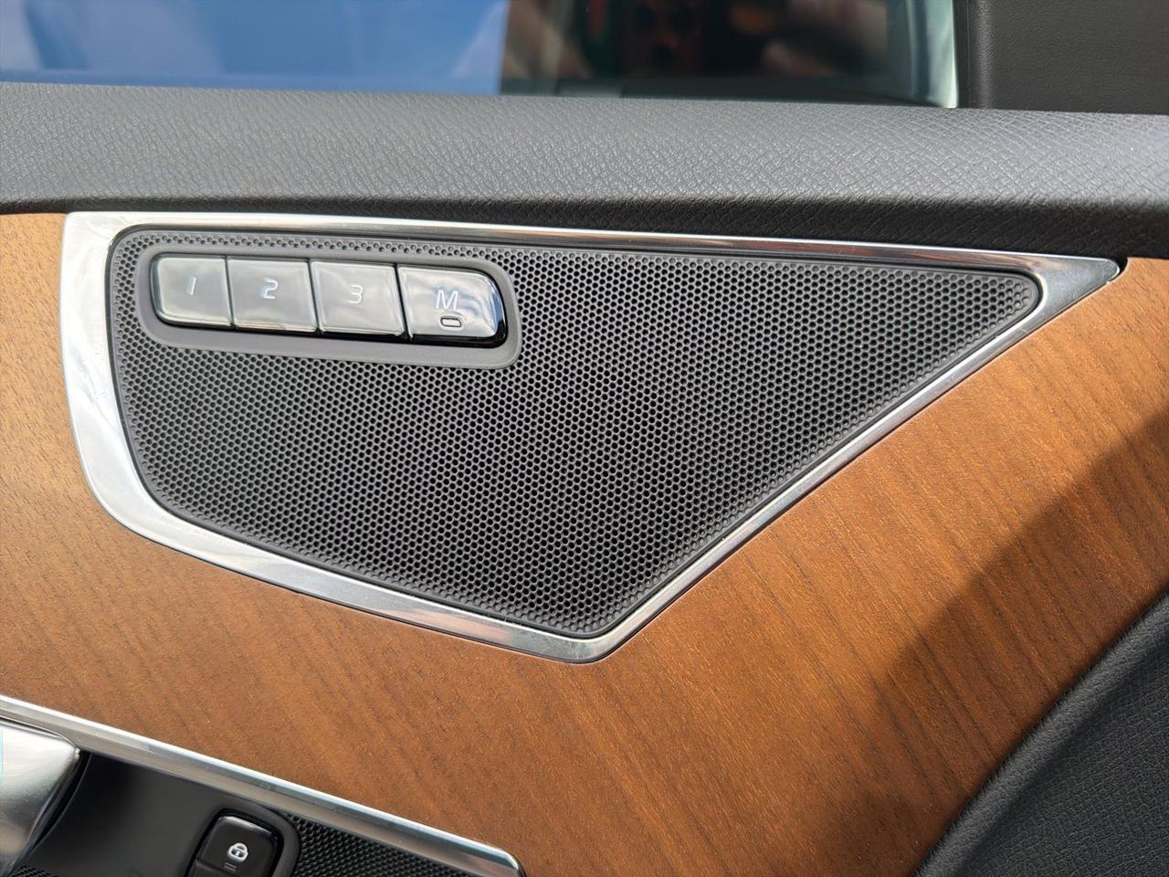 2023 Volvo XC90 B5 Plus Bend OR