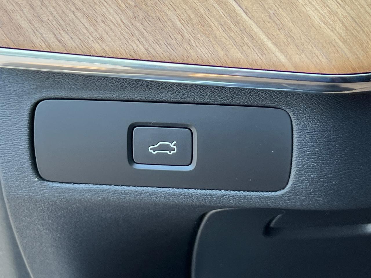 2023 Volvo XC90 B5 Plus Hagerstown MD