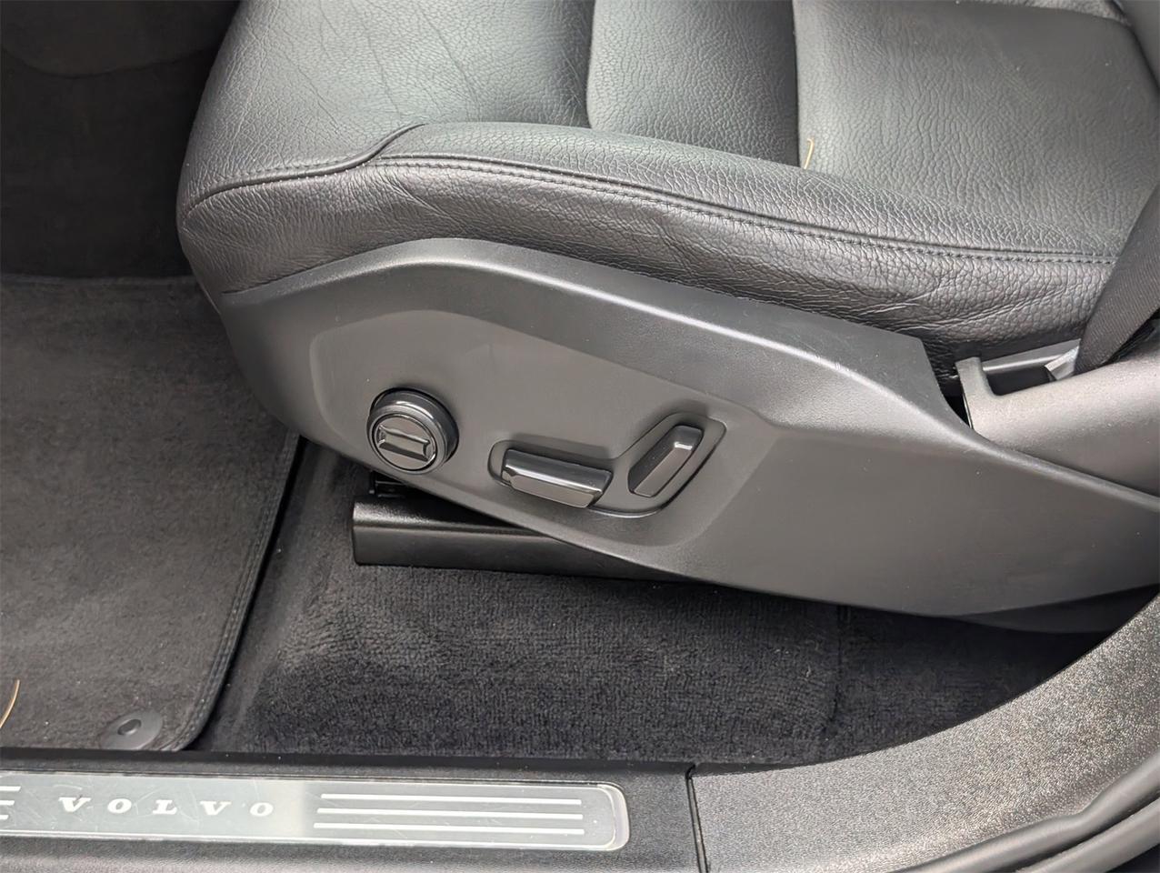 2023 Volvo XC90 B5 Plus Hagerstown MD