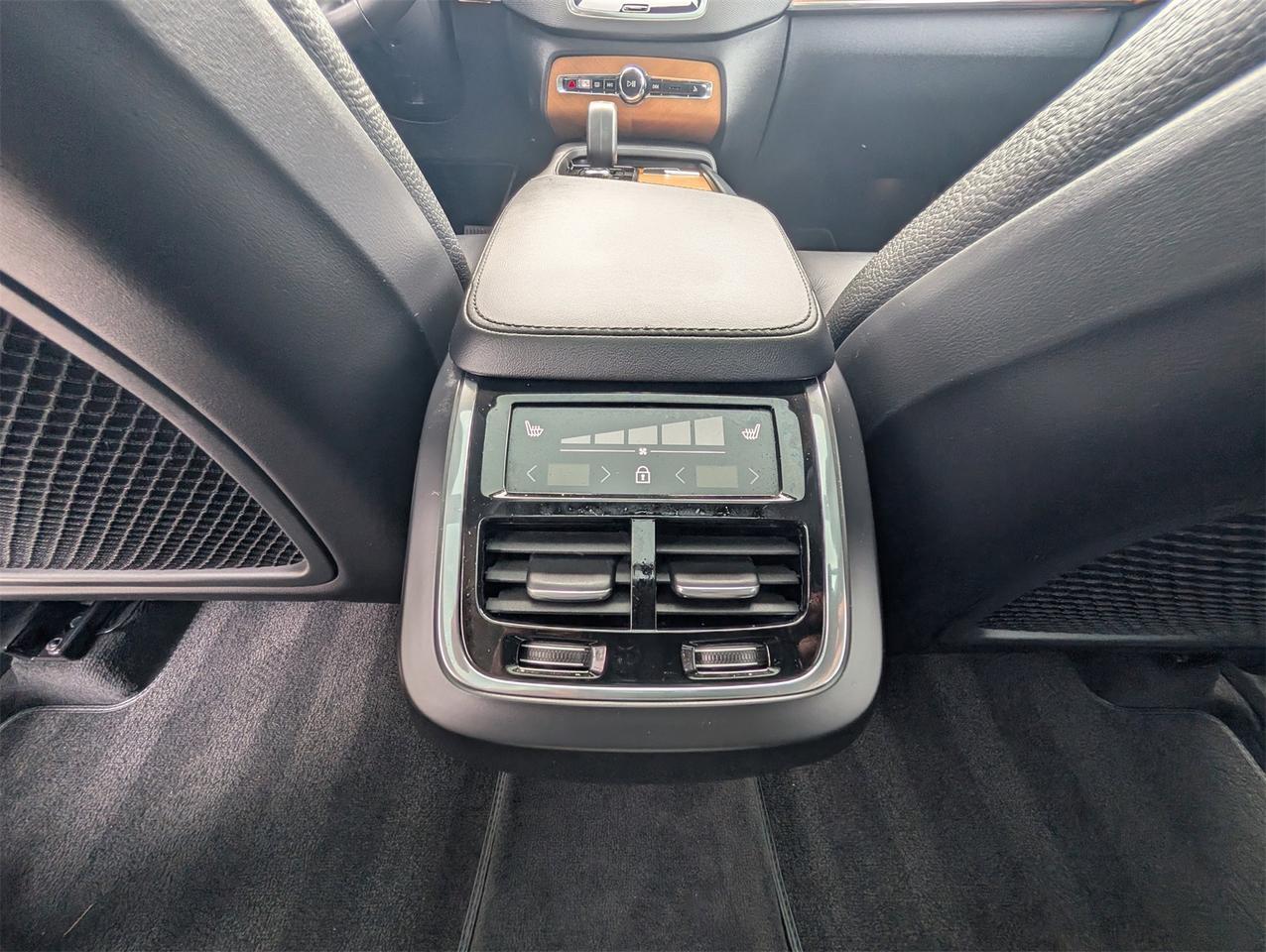 2023 Volvo XC90 B5 Plus Hagerstown MD