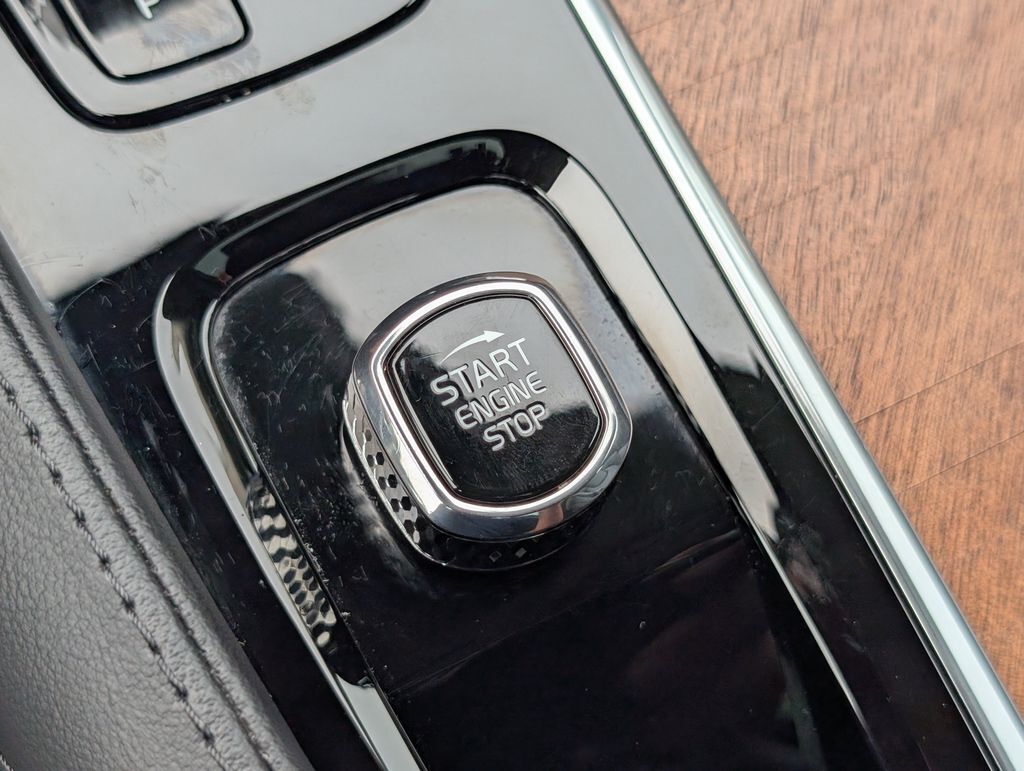 2023 Volvo XC90 B5 Plus Hunt Valley MD