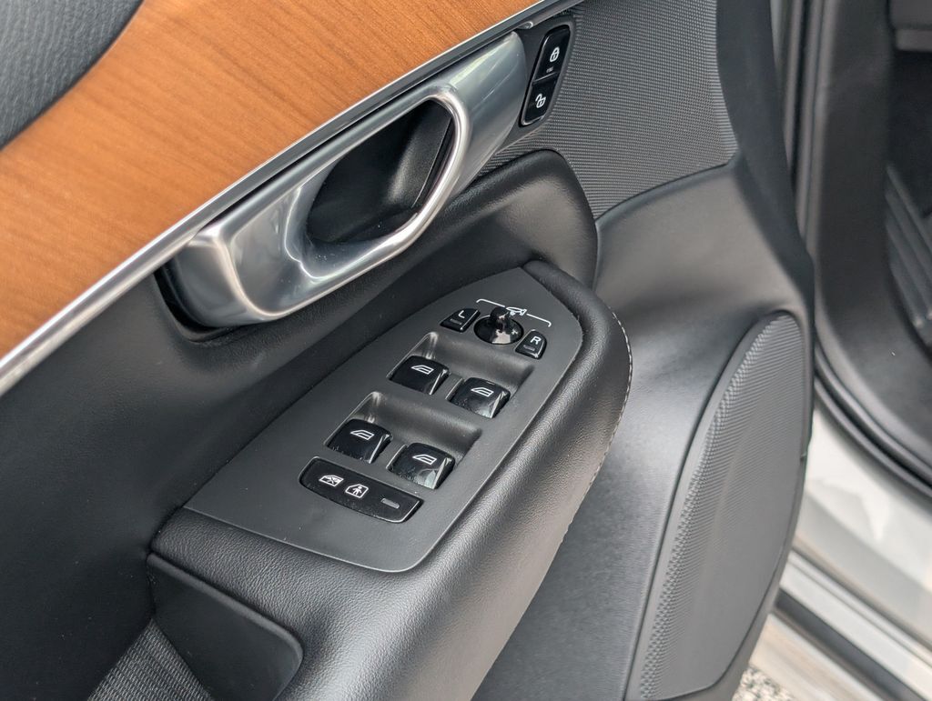 2023 Volvo XC90 B5 Plus Hunt Valley MD