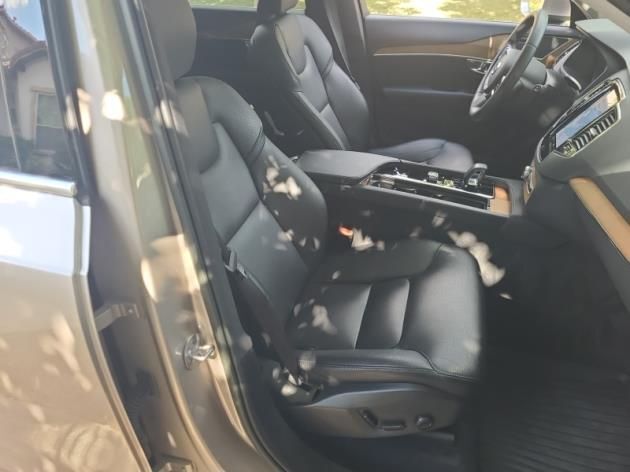 2023 Volvo XC90 B6 AWD Hybrid PLUS w/High Performance Audio, Pilot Assist * Portland OR