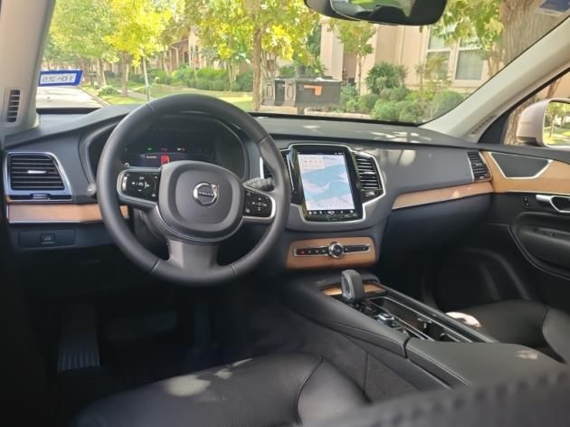 2023 Volvo XC90 B6 AWD Hybrid PLUS w/High Performance Audio, Pilot Assist, 360 Cam, 4 Heated Seats & Wheel Portland OR