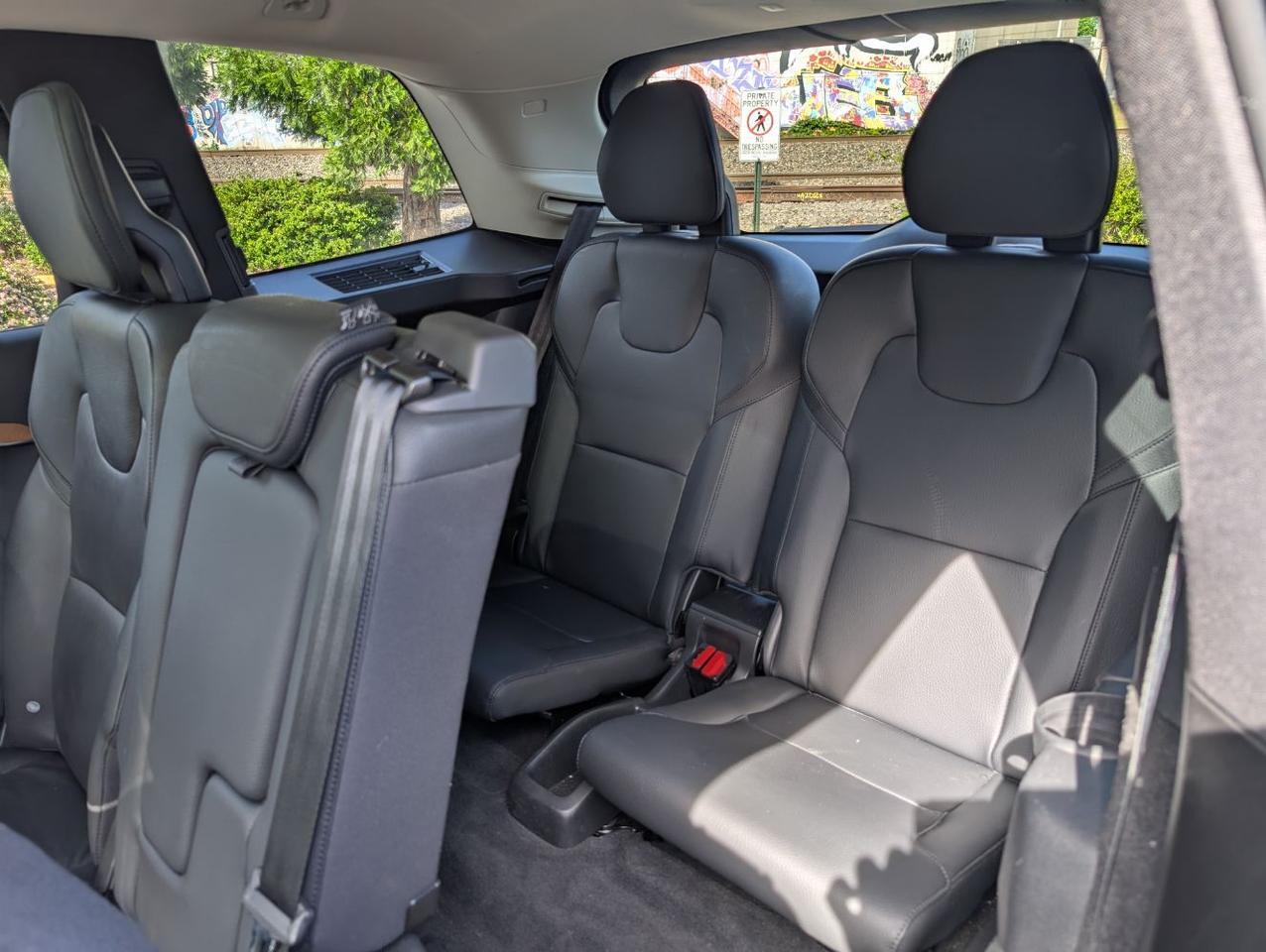 2023 Volvo XC90 B6 AWD Hybrid w/High Performance Audio, Pilot Assist, Tow Hitch, 4 Heated Leather Seats & Wheel Portland OR